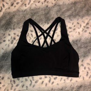 Black Lululemon sports bra